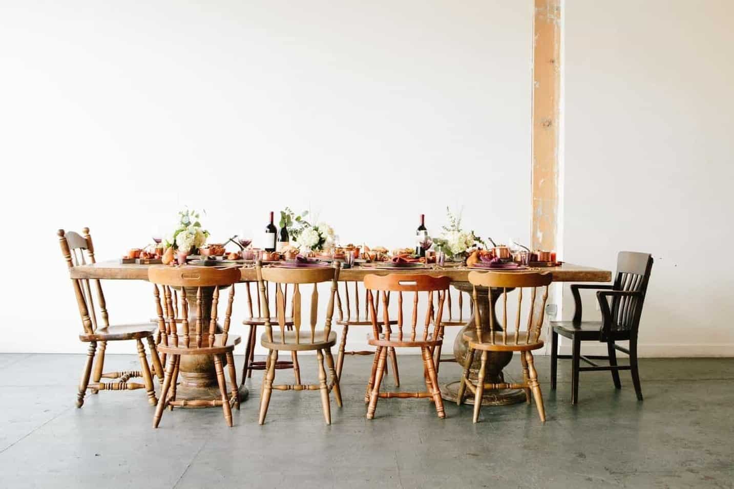 Table Decor 3 brooke lark lCLXITUUOPU unsplash min edited