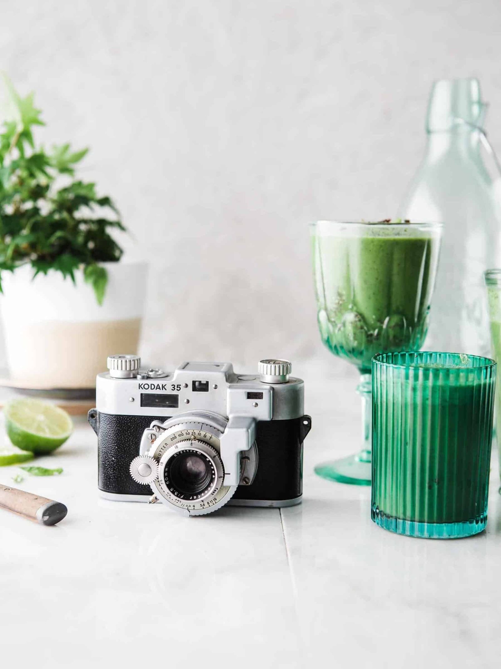 Home 14 brooke lark xo2x 3D1s6Y unsplash min edited
